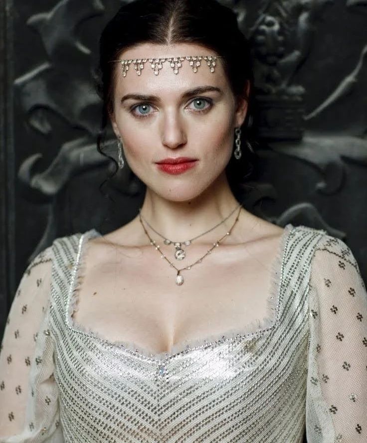 Katie McGrath Amazing Photos