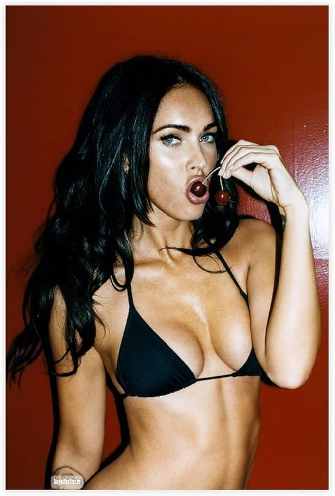 Megan Fox viral Photos