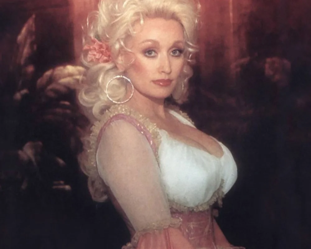 Dolly Parton 21 Photos