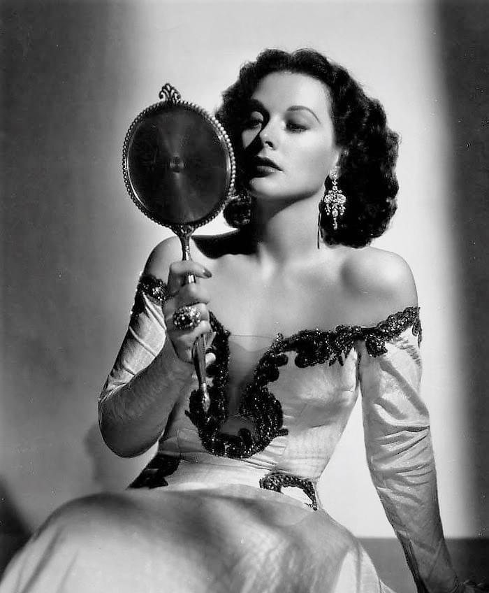 Hedy Lamarr 22 Photos