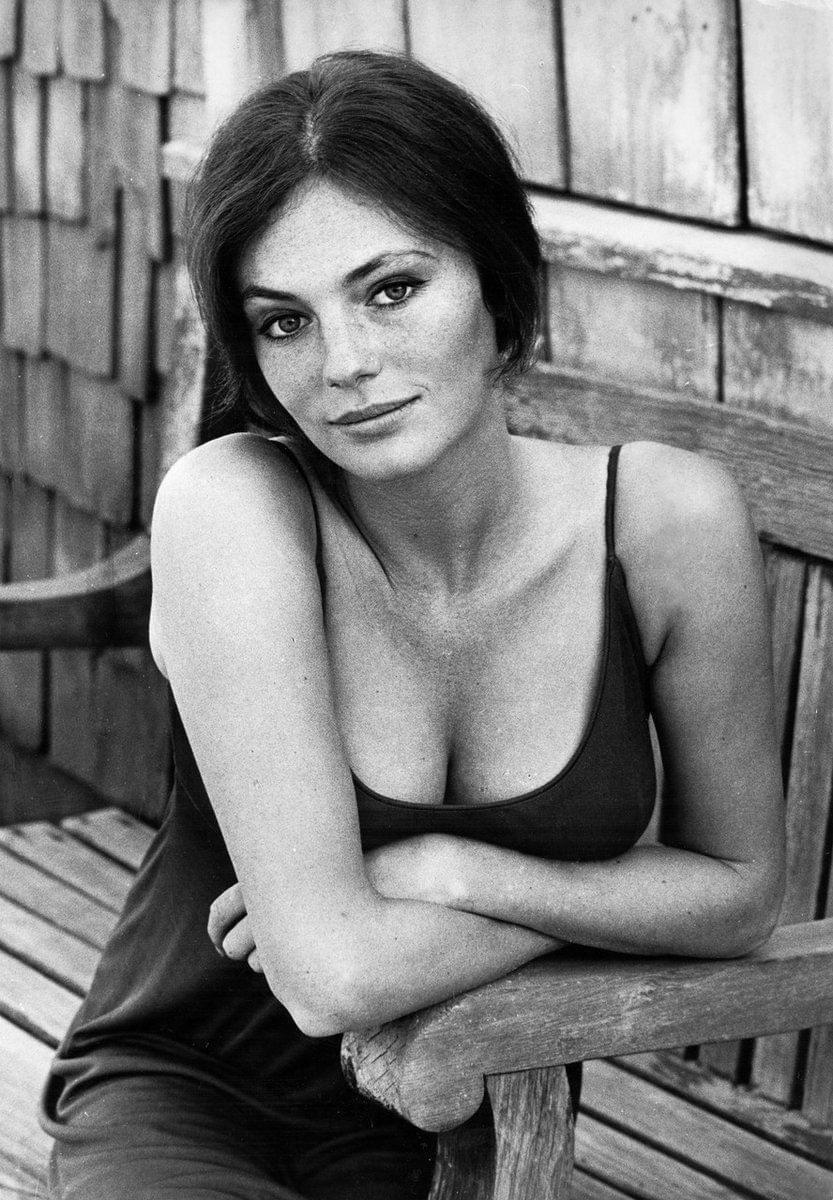 Jacqueline Bisset 18 Photos