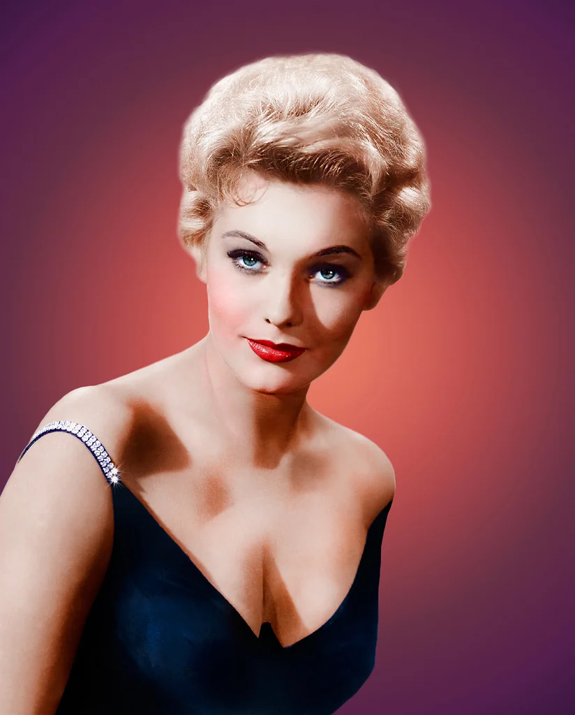 Kim Novak 22 Photos