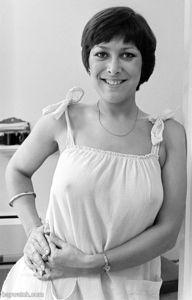 Lynda Bellingham 22 Photos