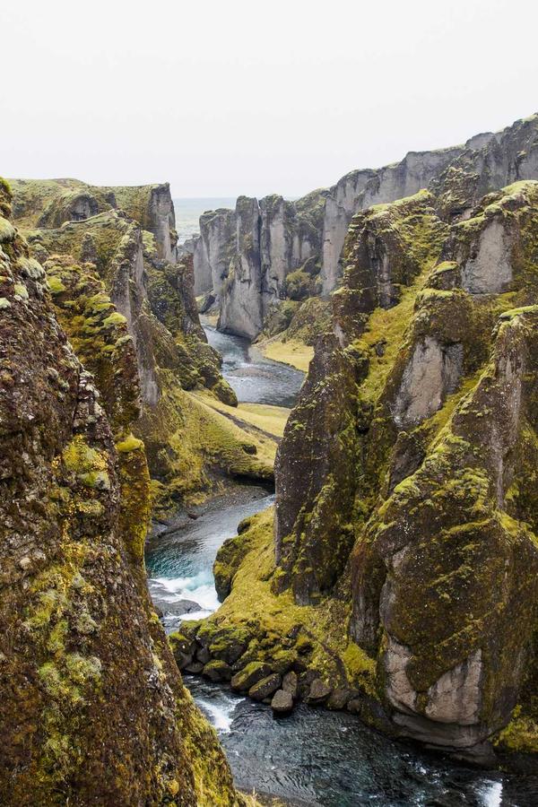 Gái Xinh Check-in Quán Cafe Aesthetic Cực Đỉnh
